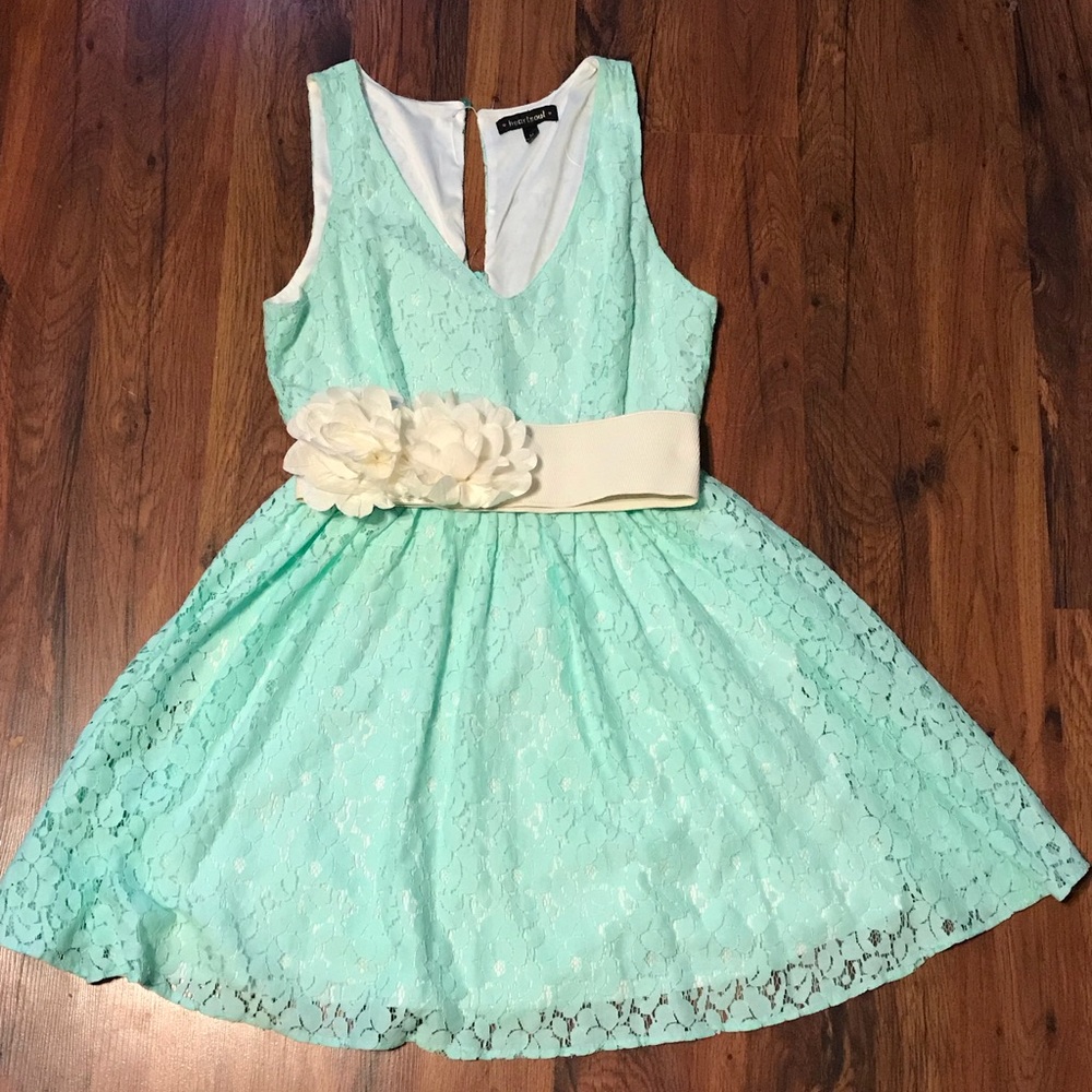 Heartsoul Brand Med Mint Blue dress w belt